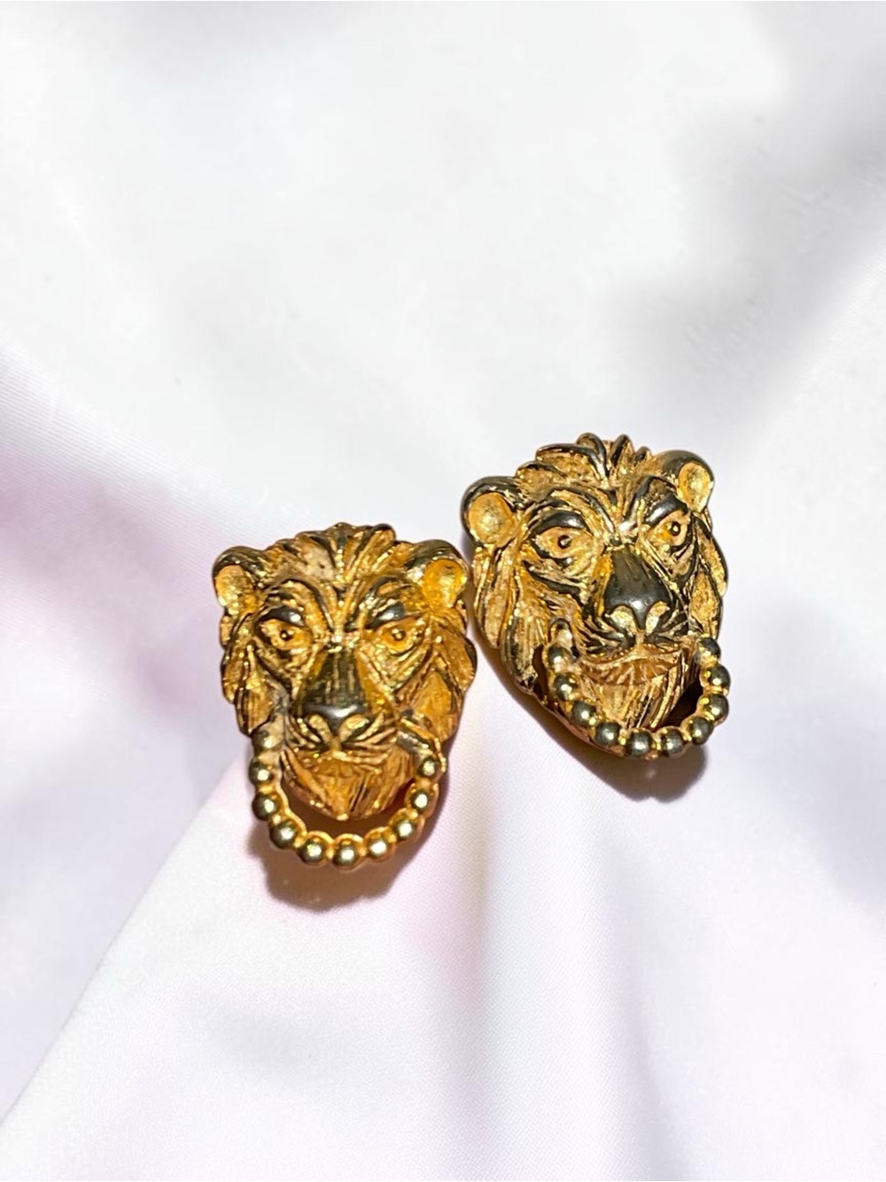 🌺Vintage Mimi di N Gold Lion knocker Earrings